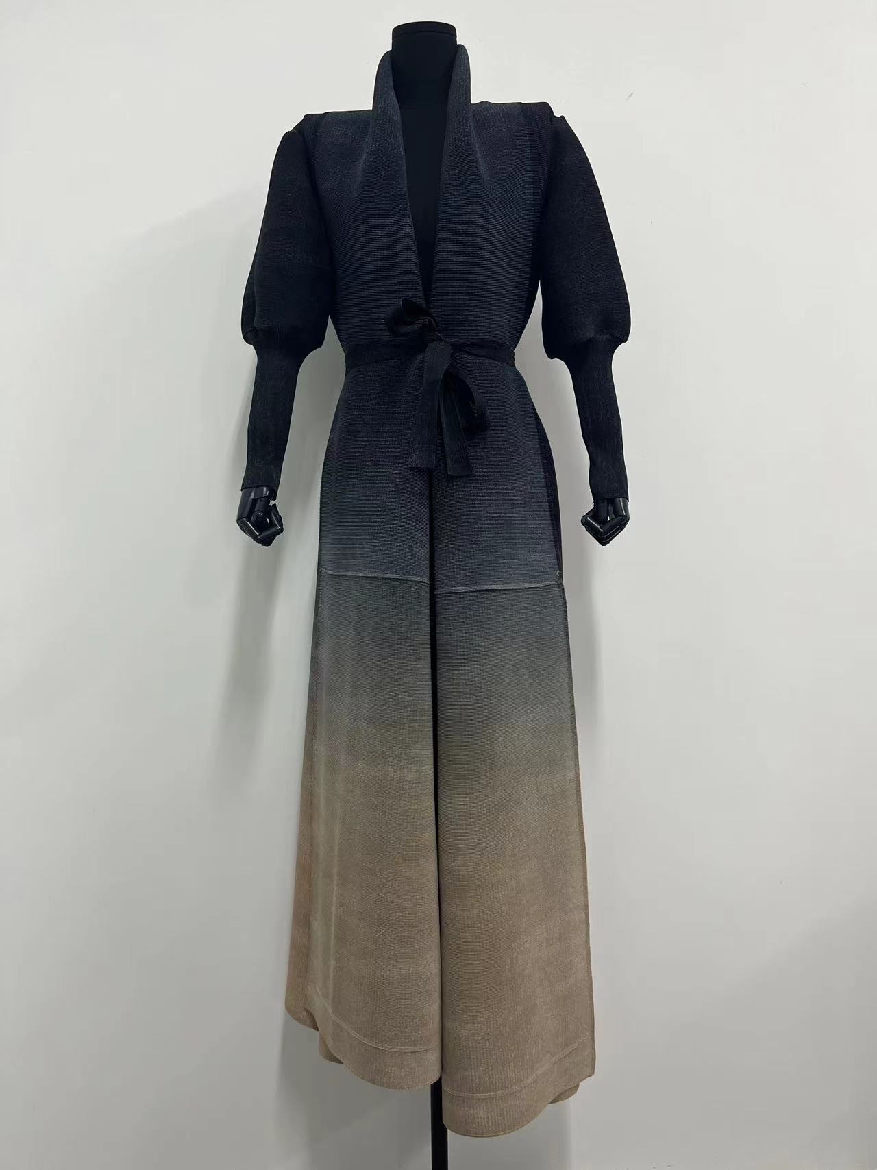 Fashion Plus Size Pleated Long Gradient Coat