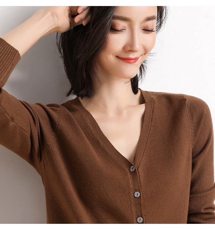 Autumn and winter new knitted sweater women's cardigan jacket solid color V-neck slim wool knitted outer sweater