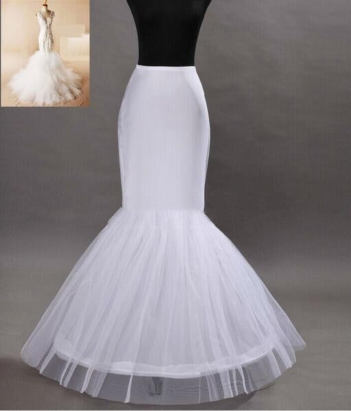 Large Fishtail Skirt Supporting Bride Wedding Dress