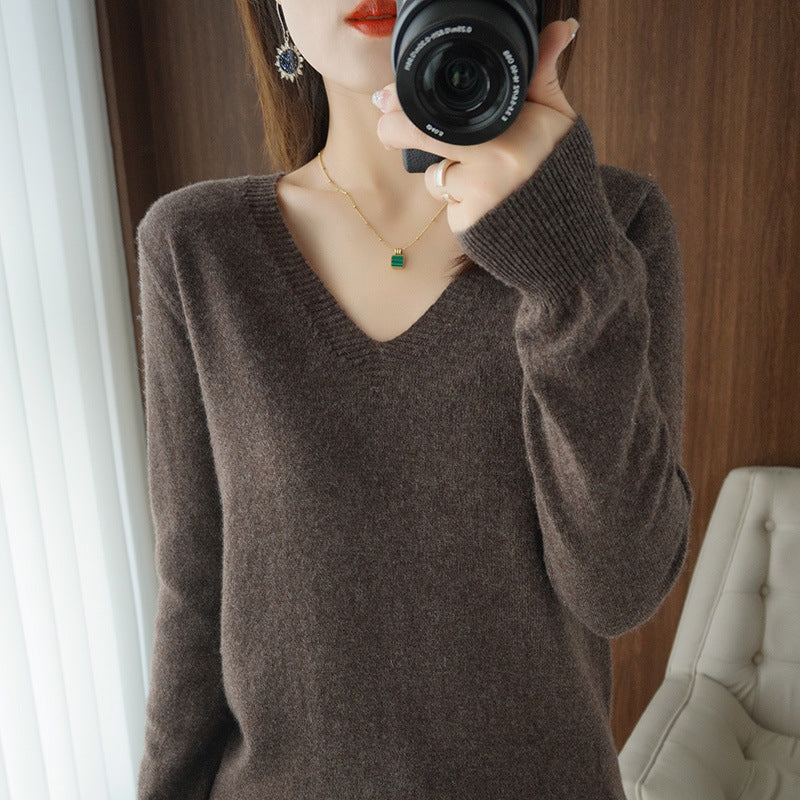 Autumn and winter V-neck sweater women Douyin hot-selling wool pullover sweater spring and autumn solid color bottoming sweater