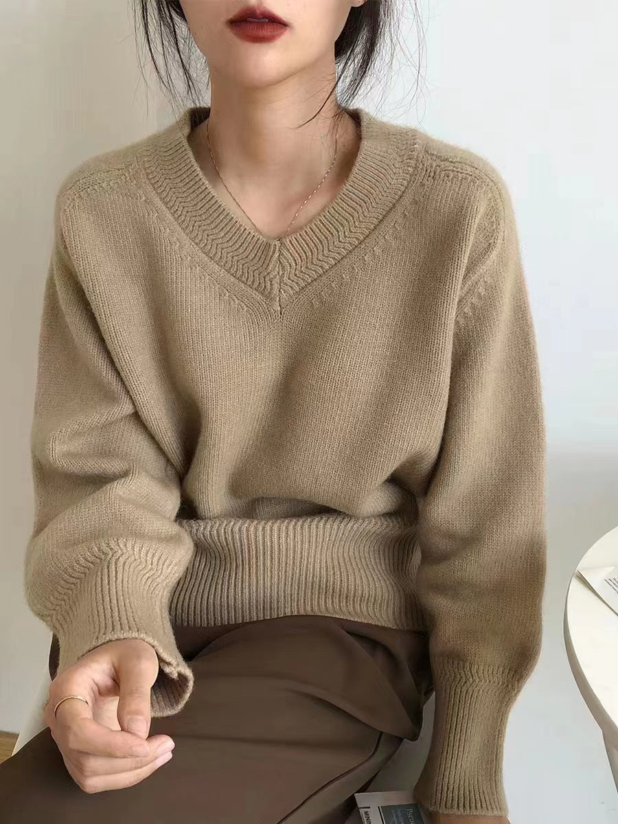 V-neck sweater women's new autumn and winter  style lazy style retro design sweater top for outer wear
