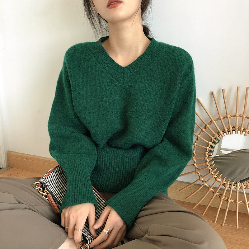 V-neck sweater women's new autumn and winter  style lazy style retro design sweater top for outer wear